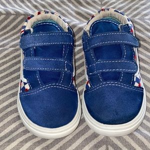 Austism awareness toddler size 10